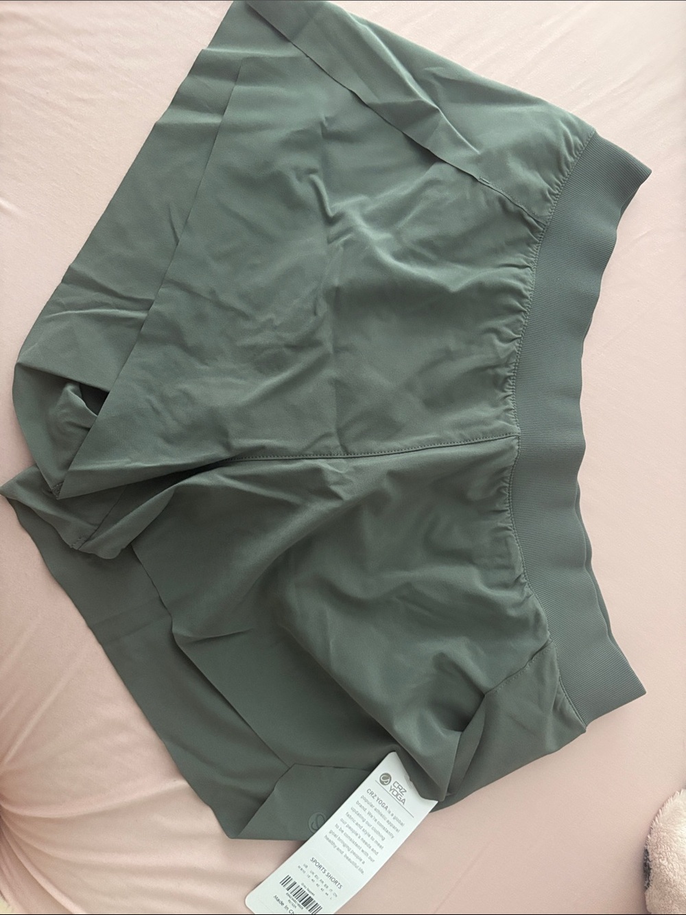 Brand New Unworn CRZ Yoga Low Rise Flowy 2.5in Short - New With Tags Size Med.